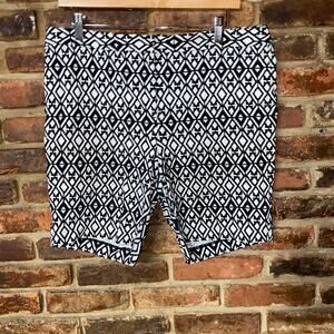 Mario Serrani Italy Black & White Comfort Bermuda Stretch Shorts Women's Size 14